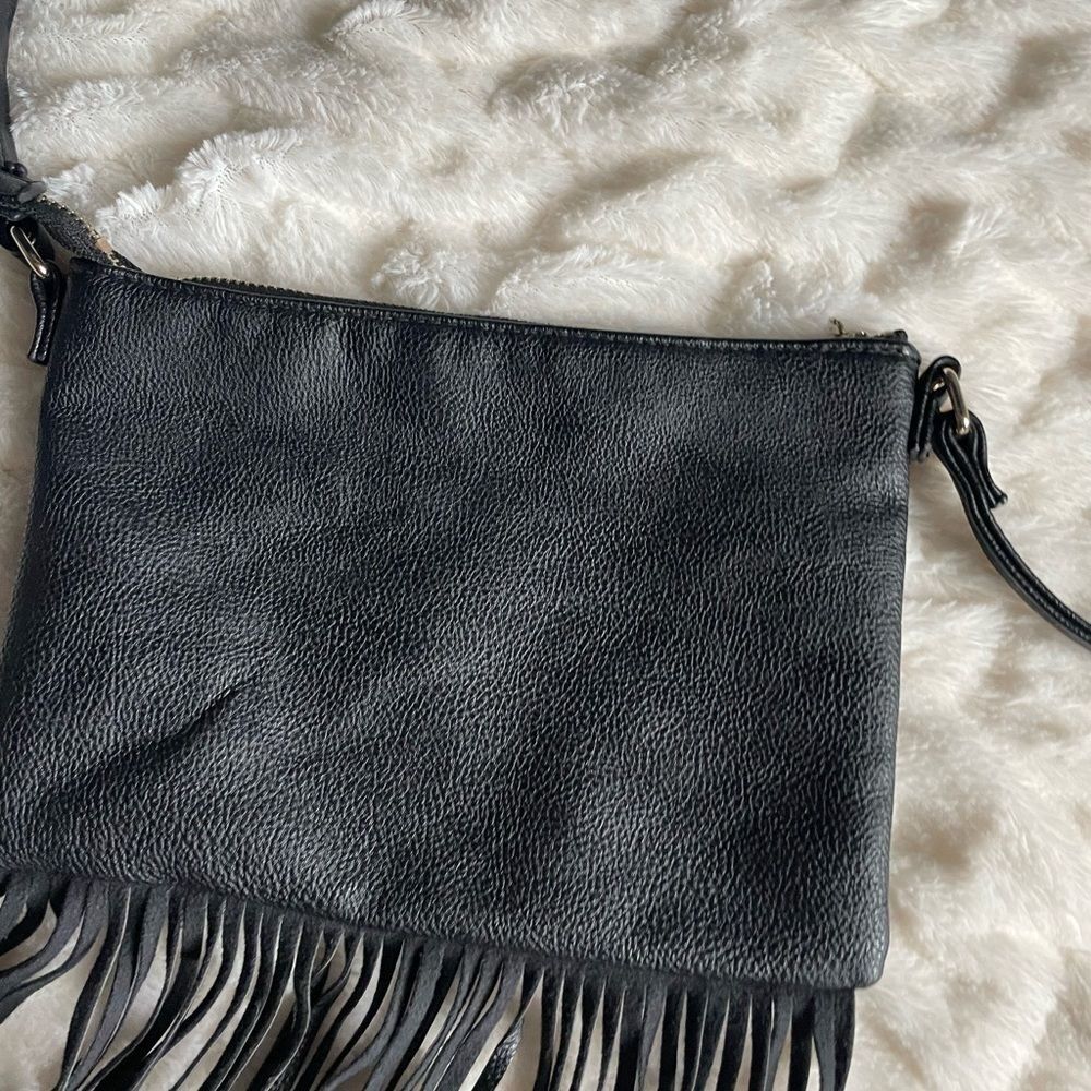 NEW H&M Women's Black Purse with Tassle - Picture 3 of 11